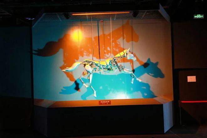 大年初一看马年首展!来科技馆奔赴一场“科技+文化”双重奇遇(图4)